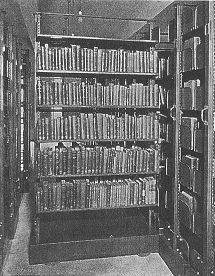 Иллюстрация к книге — Книга на книжной полке [i_104.jpg]