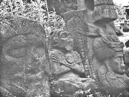 Иллюстрация к книге — День, когда явились боги [i_032.jpg]