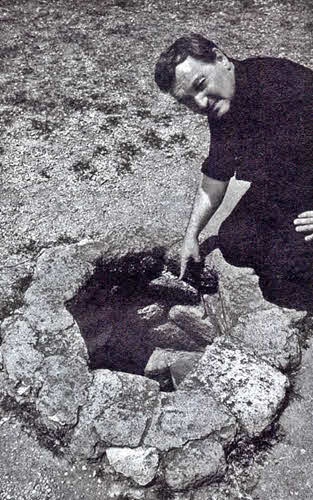 Иллюстрация к книге — День, когда явились боги [i_043.jpg]