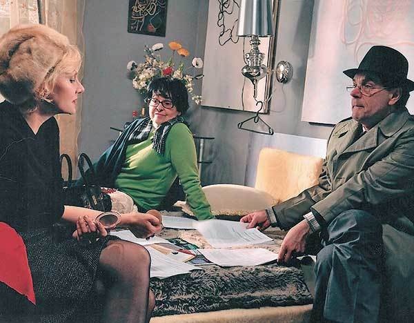 Иллюстрация к книге — Оттенки русского. Очерки отечественного кино [i_016.jpg]