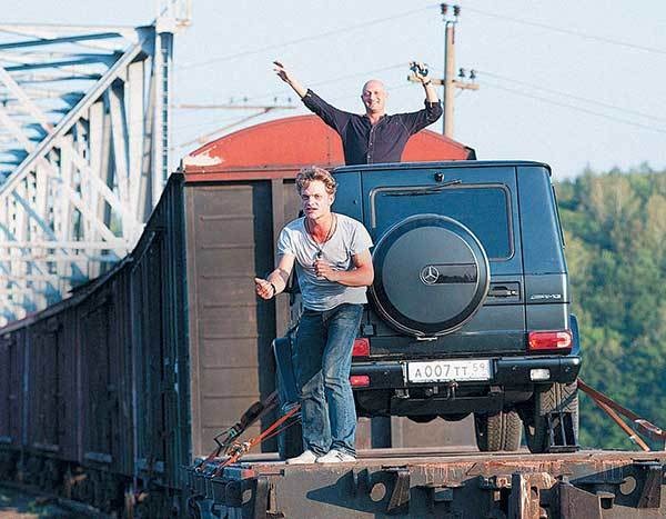 Иллюстрация к книге — Оттенки русского. Очерки отечественного кино [i_061.jpg]