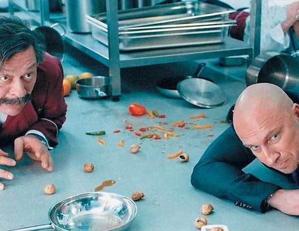 Иллюстрация к книге — Оттенки русского. Очерки отечественного кино [i_065.jpg]