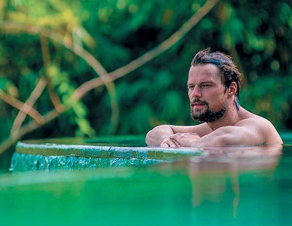 Иллюстрация к книге — Оттенки русского. Очерки отечественного кино [i_067.jpg]