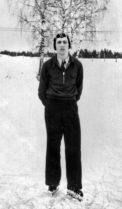 Иллюстрация к книге — Дом на Старой площади [i_001.jpg]