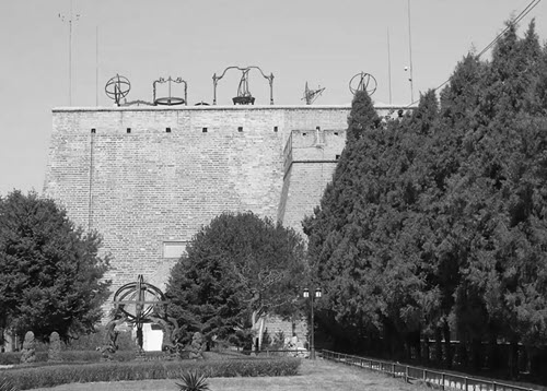 Иллюстрация к книге — Боги с небес [i_120.jpg]