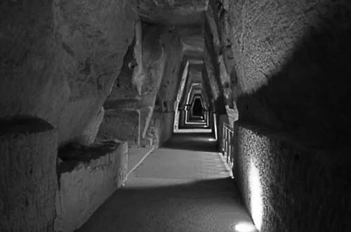 Иллюстрация к книге — Боги с небес [i_123.jpg]