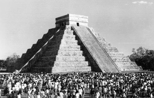 Иллюстрация к книге — Боги с небес [i_137.jpg]