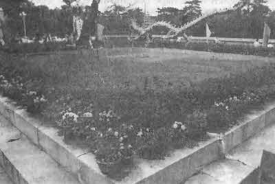 Иллюстрация к книге — Боги с небес [i_140.jpg]