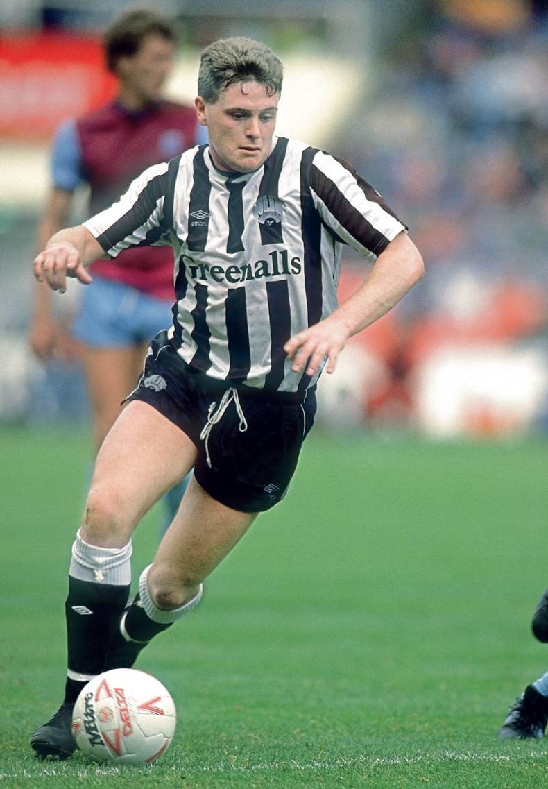 Иллюстрация к книге — Мир английского футбола. Знаменитые клубы, легендарные игроки и драматичные сюжеты [i_032.jpg]