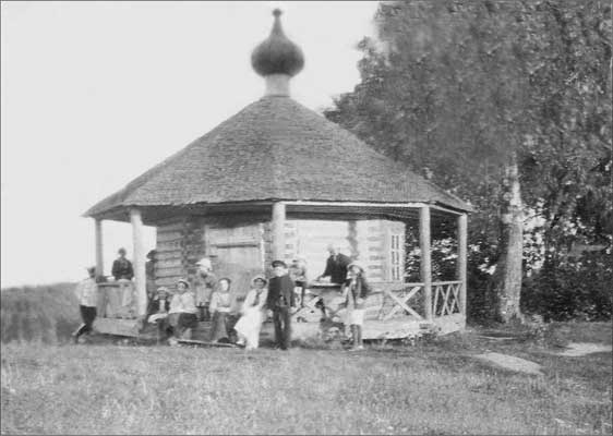 Иллюстрация к книге — Луга и окрестности. Из истории населенных мест Лужского района [i_165.jpg]