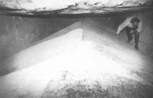 Иллюстрация к книге — Следы богов [i_100.jpg]