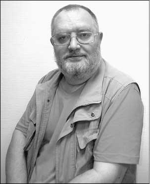 Иллюстрация к книге — Коварный камень изумруд [i_001.jpg]