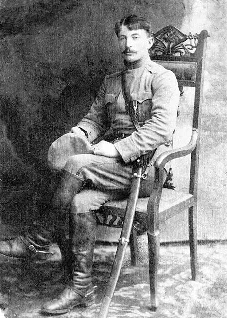 Иллюстрация к книге — Курт Сеит и Шура [i_001.jpg]