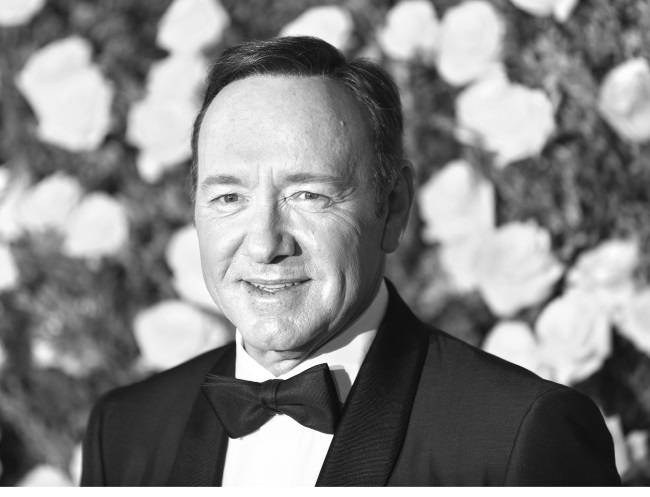 Иллюстрация к книге — Страшное дело. Рептилоиды нашего времени [i_013.jpg]