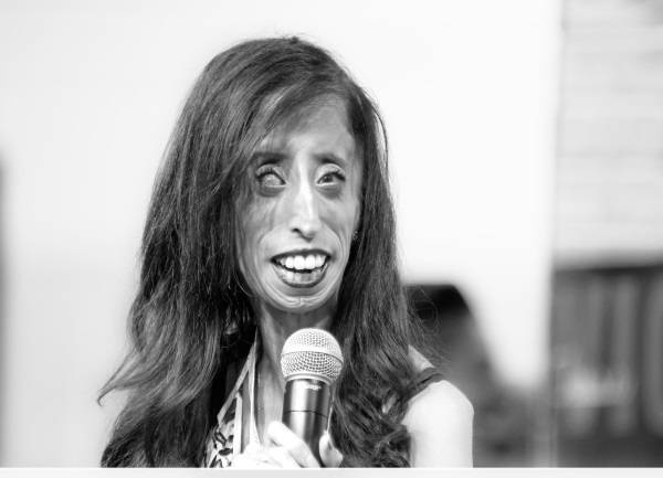 Иллюстрация к книге — Страшное дело. Рептилоиды нашего времени [i_028.jpg]