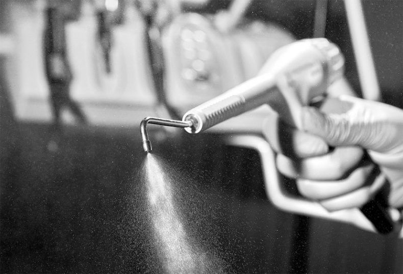 Иллюстрация к книге — Злые зубы [i_009.jpg]