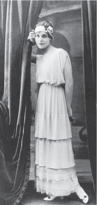 Иллюстрация к книге — Жанна Ланвен [i_065.jpg]