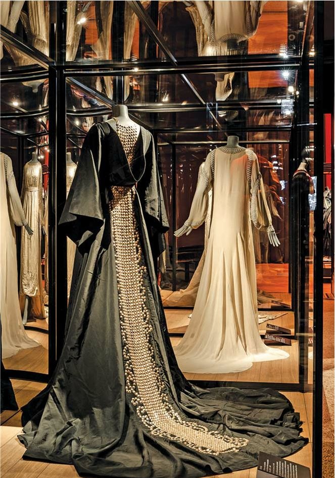 Иллюстрация к книге — Жанна Ланвен [i_100.jpg]