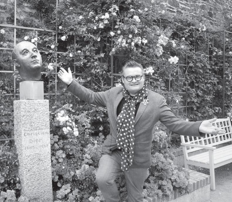 Иллюстрация к книге — Я – Кутюрье. Кристиан Диор и Я. [i_008.jpg]