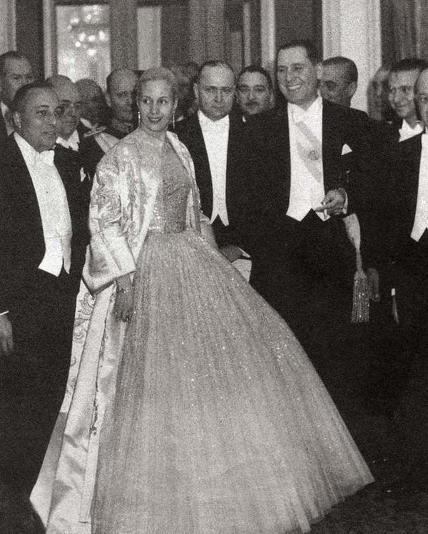 Иллюстрация к книге — Я – Кутюрье. Кристиан Диор и Я. [i_098.jpg]