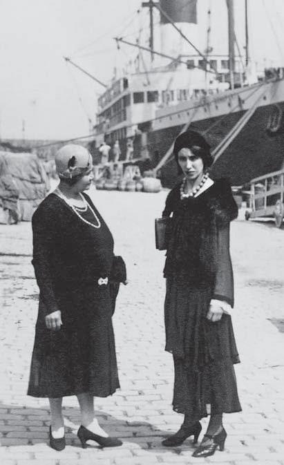 Иллюстрация к книге — Я – Кутюрье. Кристиан Диор и Я. [i_133.jpg]