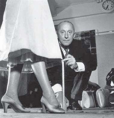 Иллюстрация к книге — Я – Кутюрье. Кристиан Диор и Я. [i_134.jpg]