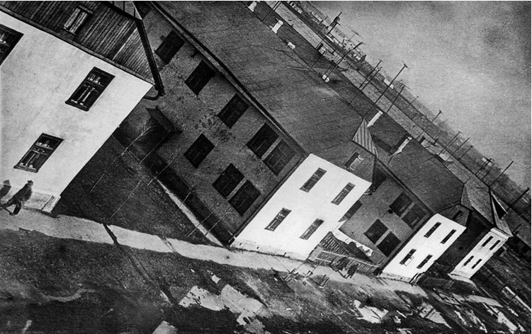 Иллюстрация к книге — Девятьсот часов неба. Неизвестная история дирижабля «СССР-В6» [i_026.jpg]