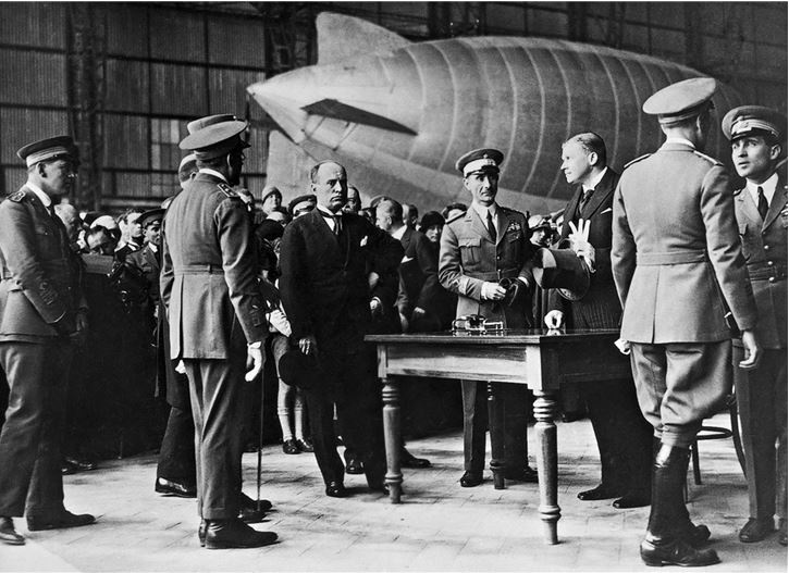 Иллюстрация к книге — Девятьсот часов неба. Неизвестная история дирижабля «СССР-В6» [i_057.jpg]