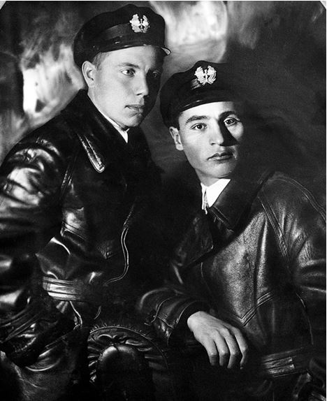 Иллюстрация к книге — Девятьсот часов неба. Неизвестная история дирижабля «СССР-В6» [i_118.jpg]