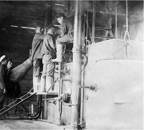 Иллюстрация к книге — Девятьсот часов неба. Неизвестная история дирижабля «СССР-В6» [i_123.jpg]