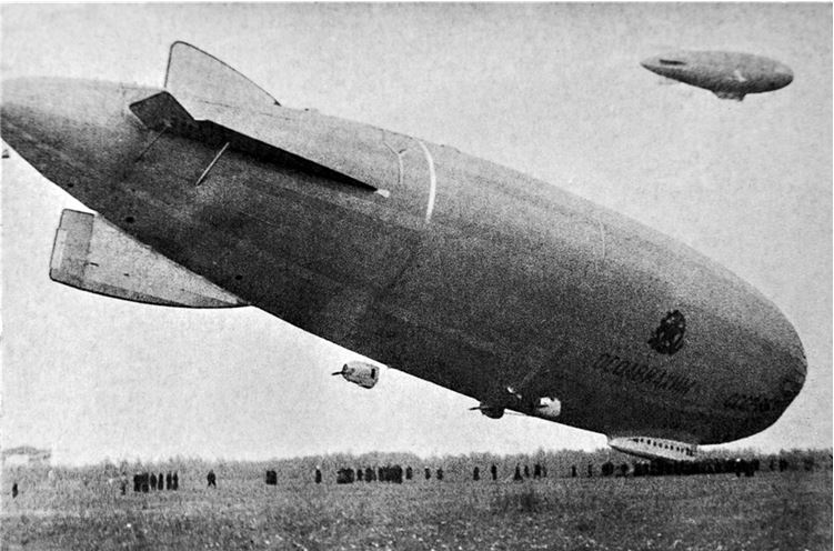 Иллюстрация к книге — Девятьсот часов неба. Неизвестная история дирижабля «СССР-В6» [i_129.jpg]