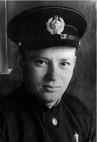 Иллюстрация к книге — Девятьсот часов неба. Неизвестная история дирижабля «СССР-В6» [i_164.jpg]