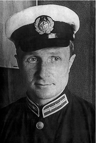 Иллюстрация к книге — Девятьсот часов неба. Неизвестная история дирижабля «СССР-В6» [i_165.jpg]