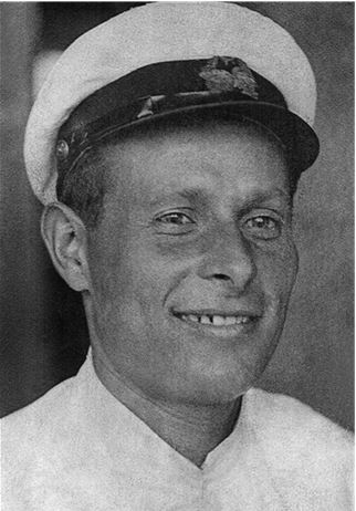 Иллюстрация к книге — Девятьсот часов неба. Неизвестная история дирижабля «СССР-В6» [i_173.jpg]