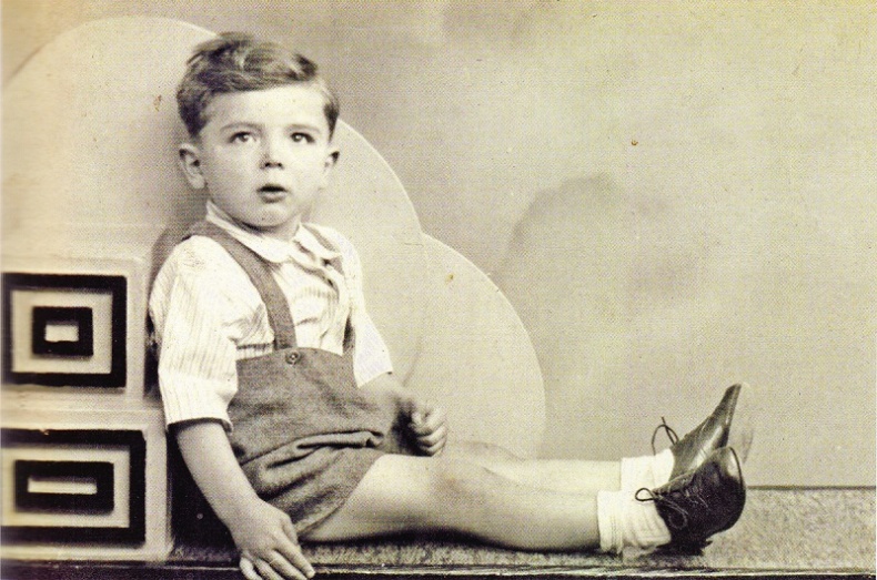 Иллюстрация к книге — Железный человек - Моё путешествие сквозь Рай и Ад вместе с Блэк Саббат [_29249_original.jpg]