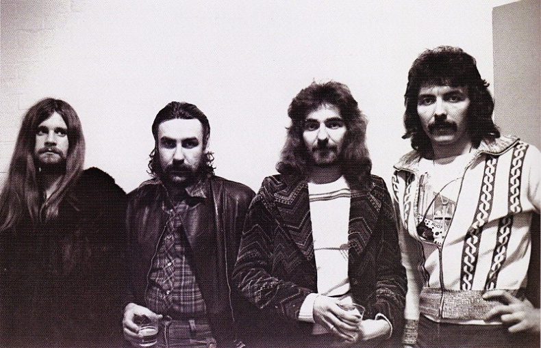 Иллюстрация к книге — Железный человек - Моё путешествие сквозь Рай и Ад вместе с Блэк Саббат [_33043_original.jpg]