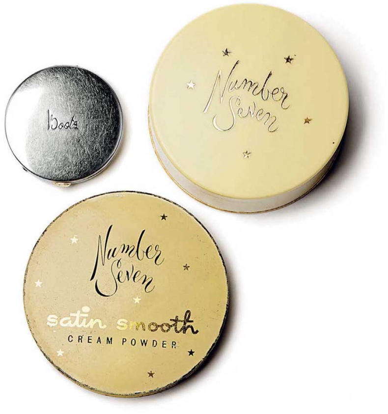 Иллюстрация к книге — Краски. История макияжа [i_145.jpg]