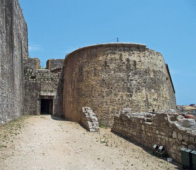 Иллюстрация к книге — Острова невезения [_174.jpg]