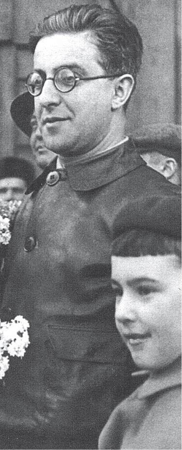 Иллюстрация к книге — Дом правительства. Сага о русской революции [i_348.jpg]