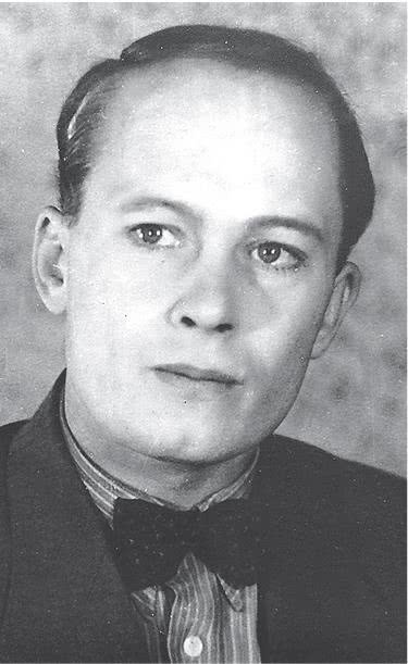 Иллюстрация к книге — Дом правительства. Сага о русской революции [i_353.jpg]