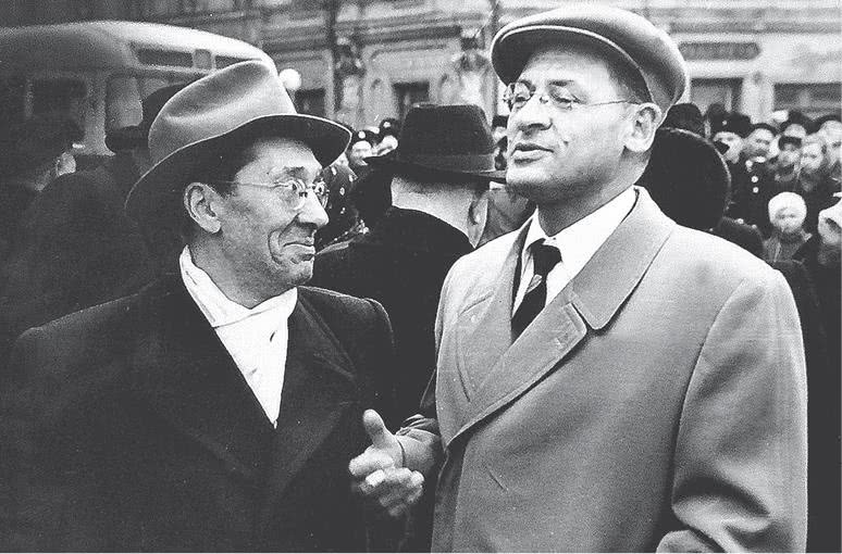 Иллюстрация к книге — Дом правительства. Сага о русской революции [i_380.jpg]