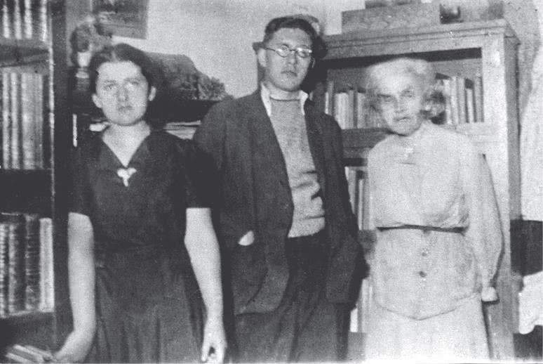 Иллюстрация к книге — Дом правительства. Сага о русской революции [i_404.jpg]