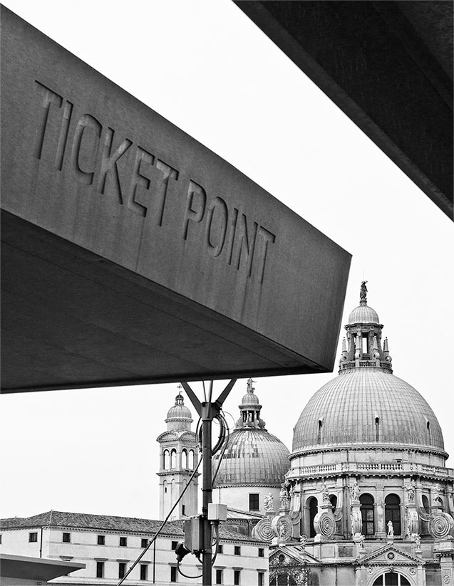 Иллюстрация к книге — Только Венеция. Образы Италии XXI [i_043.jpg]