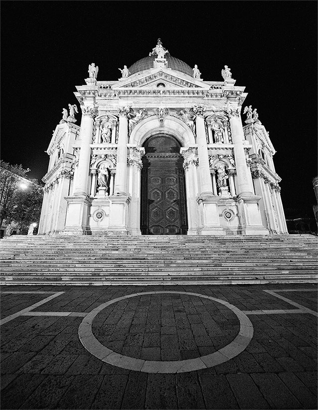 Иллюстрация к книге — Только Венеция. Образы Италии XXI [i_046.jpg]