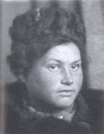 Иллюстрация к книге — Ангелы мщения. Женщины-снайперы Великой Отечественной [i_020.jpg]