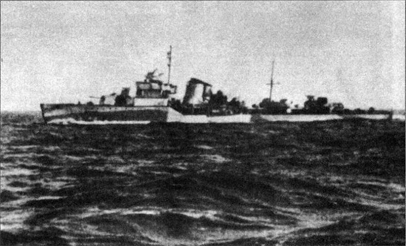 Иллюстрация к книге — "Погибаем, но не сдаемся!" Морские драмы Великой Отечественной [_13.jpg]