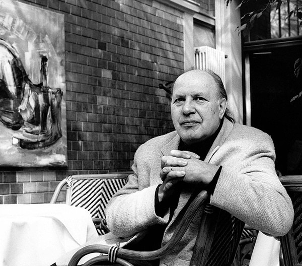 Иллюстрация к книге — "Еврейское слово". Колонки [i_004.jpg]