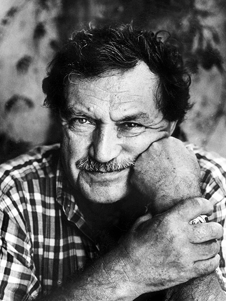 Иллюстрация к книге — "Еврейское слово". Колонки [i_005.jpg]