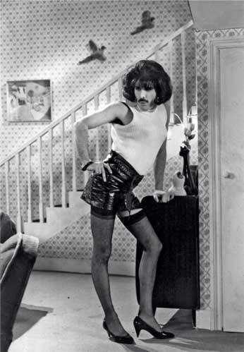 Иллюстрация к книге — Queen. Фредди Меркьюри. Биография [i_029.jpg]