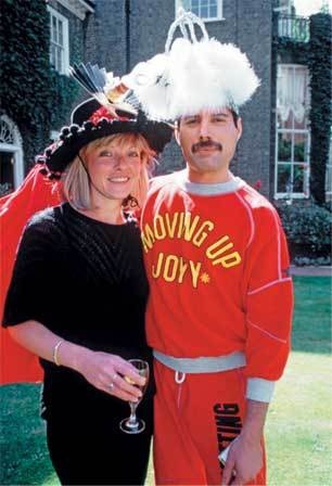 Иллюстрация к книге — Queen. Фредди Меркьюри. Биография [i_036.jpg]